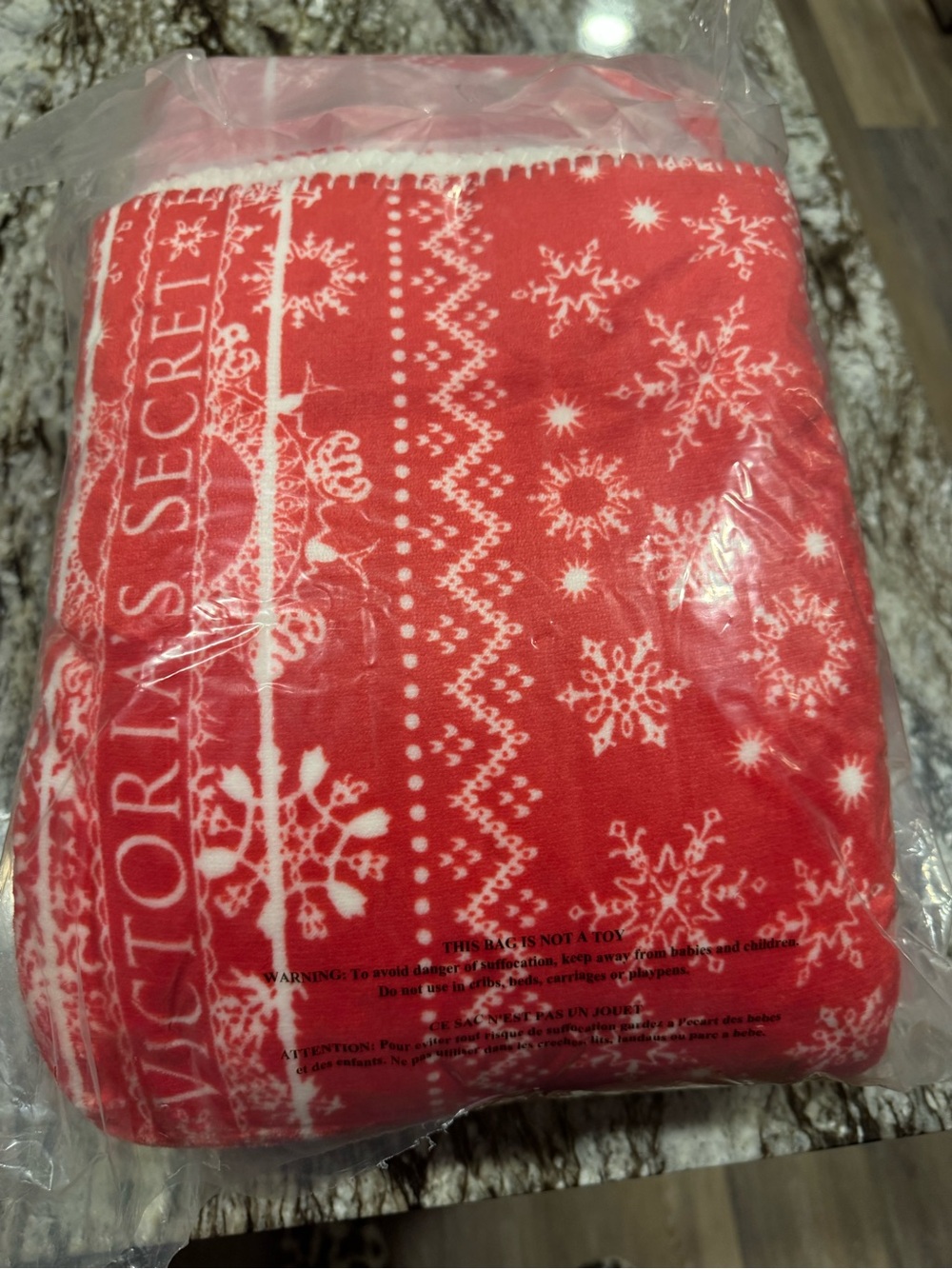New Victoria's Secret Red and White Holiday Snowflake Throw Blanket